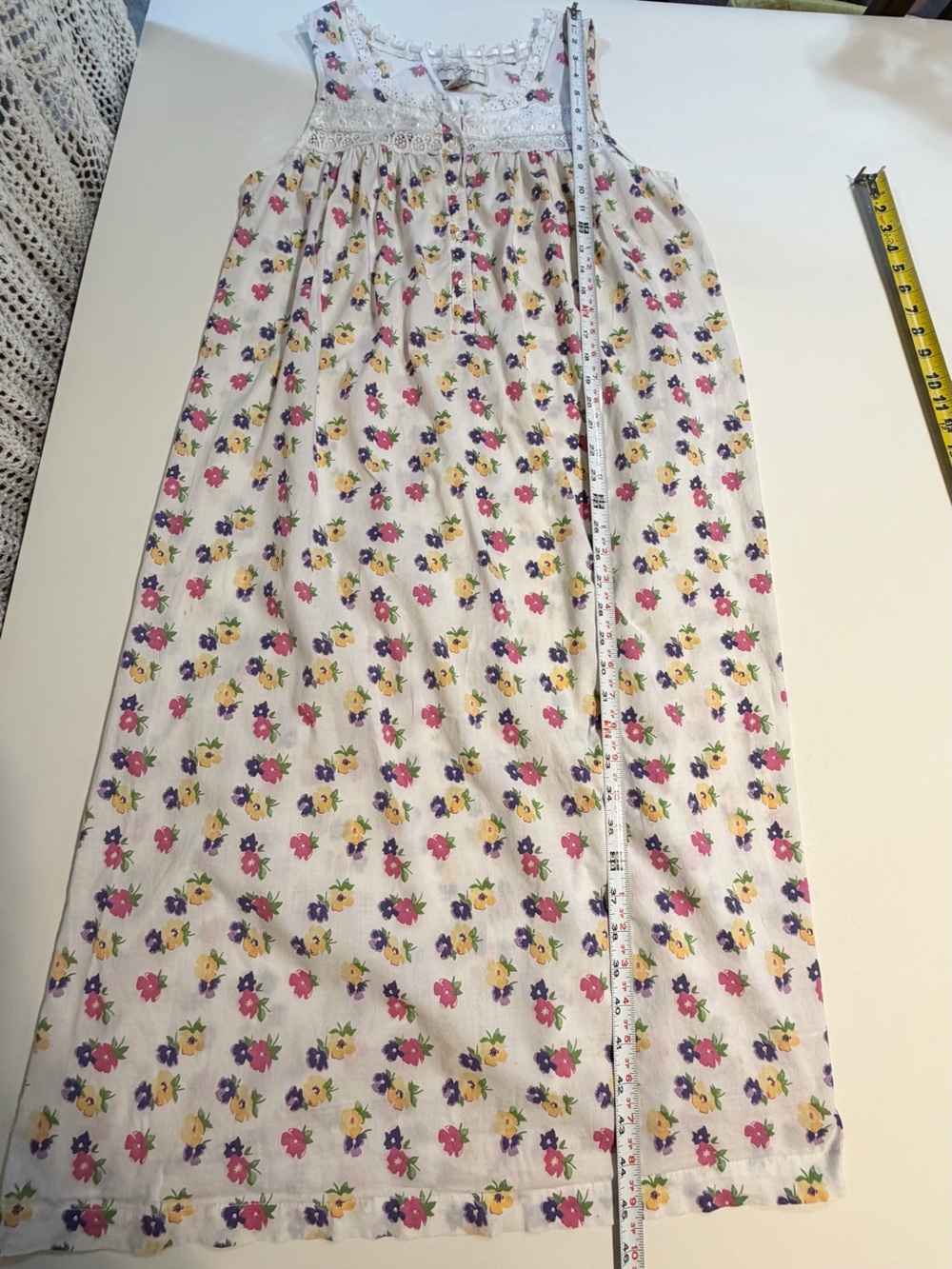 VINTAGE cotton eyelet lace nightgown sleeveless long maxi cottage country floral - Picture 9 of 10